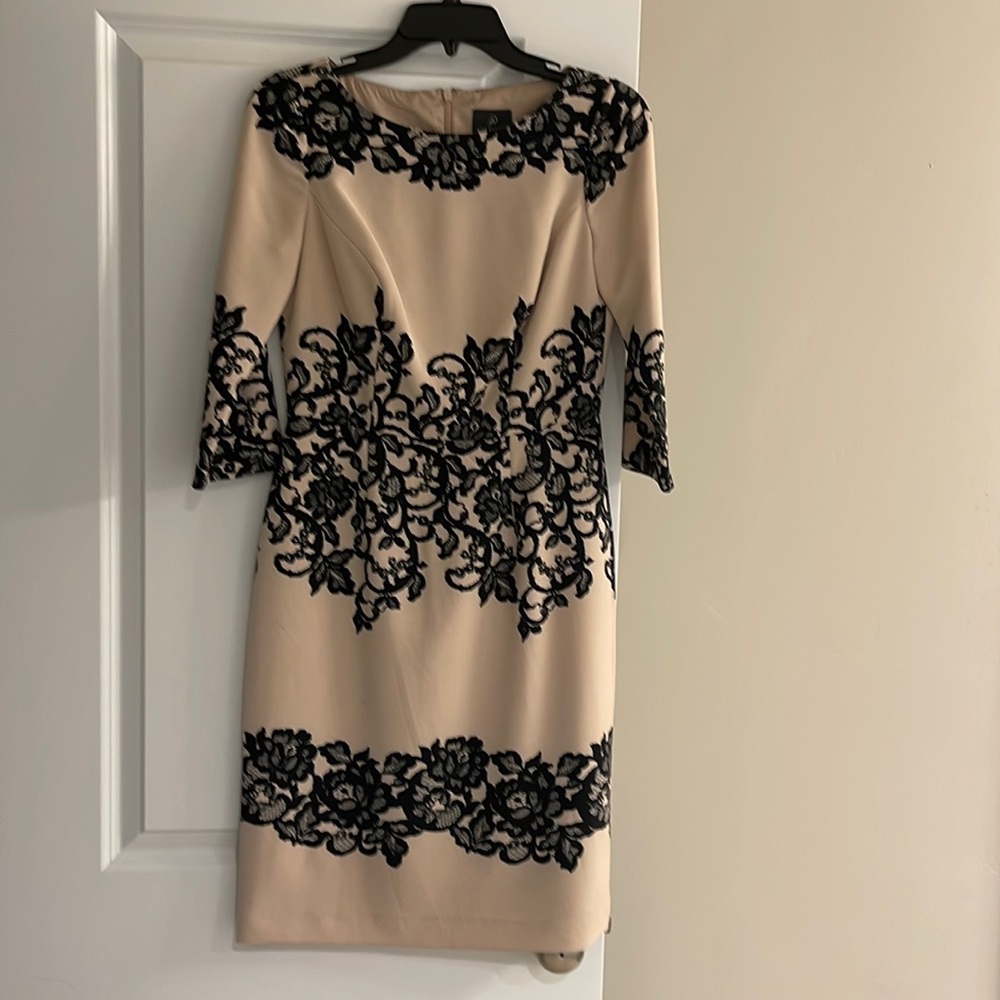 Cream/beige and black dress